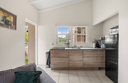 Pietermaai District Apartment | Sun, sea and a Jacuzzi - enjoy Curacao in style!