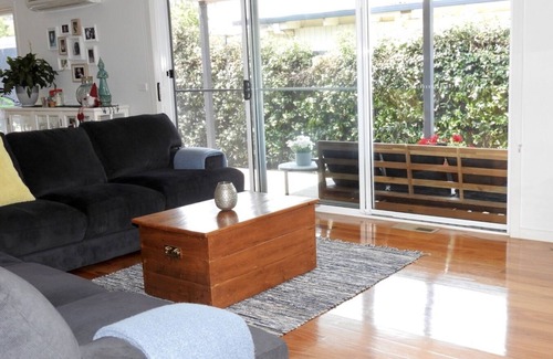 Tootgarook House | Sun, Sea and Spa, chill in our large family home