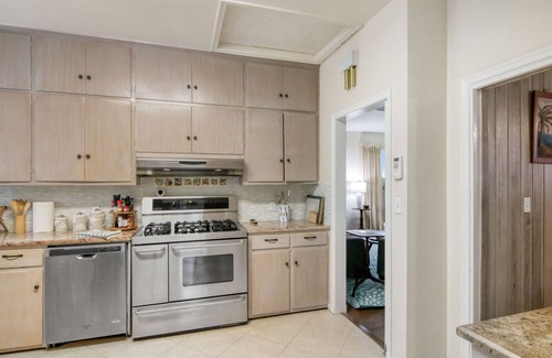 Delray Beach House | Sun, Shells and Seaspray | Lanai