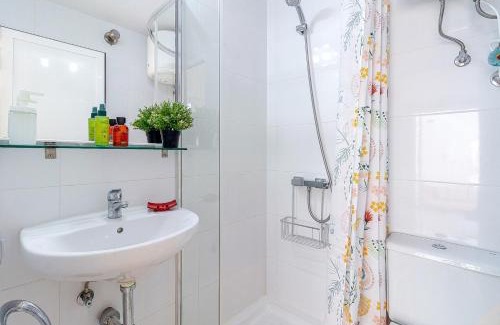 Las Palmas de Gran Canaria Apartment | Sun Suite Canteras I