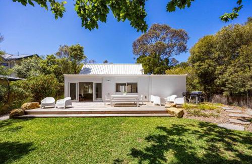 Merricks Beach House | Sunbather - Merricks Beach