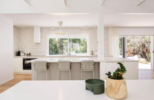 Merricks Beach House | Sunbather - Merricks Beach