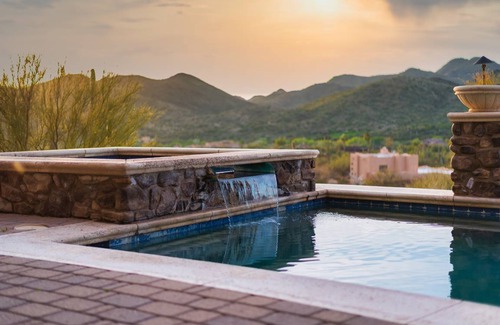 Cave Creek House | Sunbeam by AvantStay Elegant, Private Desert Home w/ Infinity Pool, Spa & View