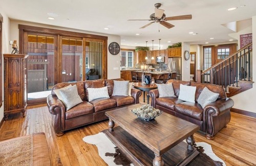 Cle Elum House | Suncadia 3 Bdrm Rustic Golf Water View Home