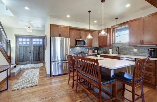 Cle Elum Ski Chalet | Suncadia 3 Bdrm Townhome Overlooking Golf Course