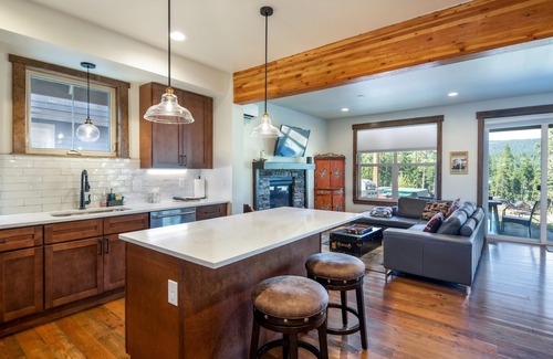 Cle Elum Ski Chalet | Suncadia 3 Bdrm Townhome with Hot Tub