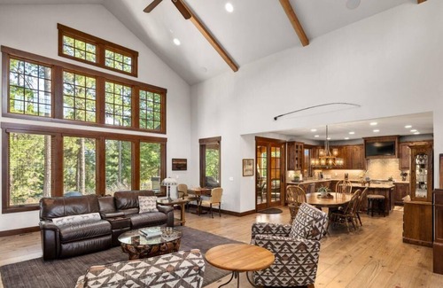 Cle Elum House | Suncadia 5 Bdrm Home Forested Hidden Gem