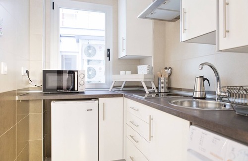 Plaza de Toros Vieja Apartment | Suncity Salitre I bedroom (3A) | Near Train Station