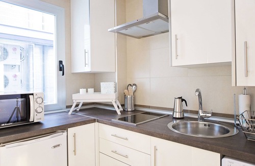 Plaza de Toros Vieja Apartment | Suncity Salitre I bedroom (3A) | Near Train Station