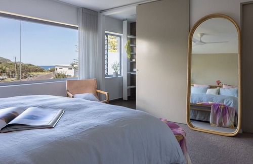 Boomerang Beach House | Sundays