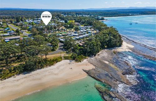 Huskisson House | Sundeck at Huskisson by Experience Jervis Bay