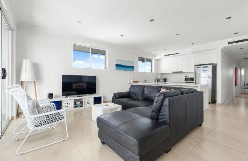 Huskisson House | Sundeck at Huskisson by Experience Jervis Bay