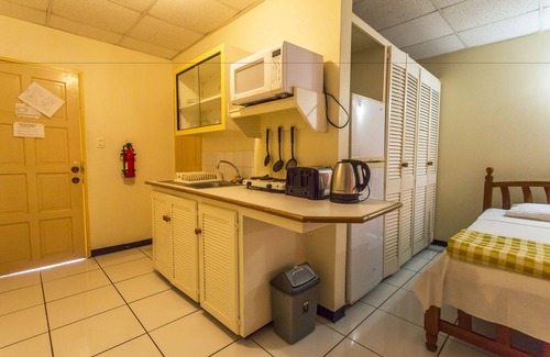 Newtown Hotel | Sundeck Suites