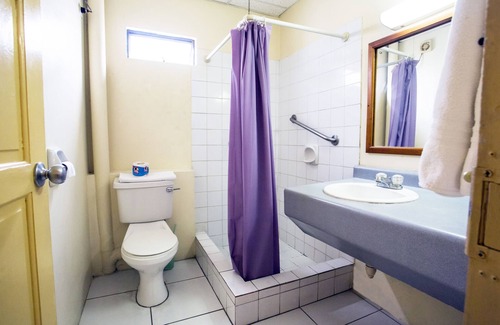 Newtown Hotel | Sundeck Suites