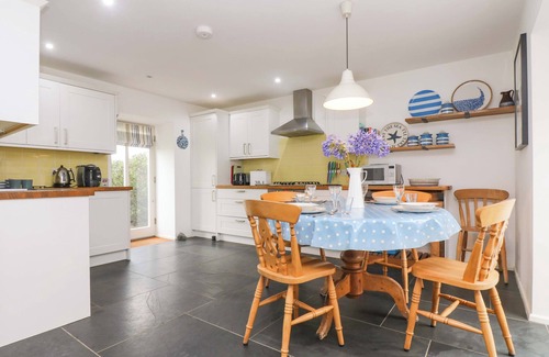 Tredinnick Cottage | SUNDOWNER, pet friendly, with open fire in Padstow