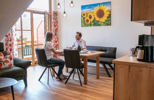 Wegscheid Apartment | Sunflower vacation apartment with terrace and outdoor seating area