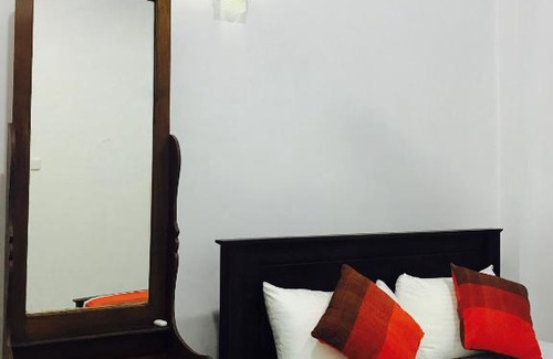 Anuradhapura House | Sunhill Lake Tourist Rest