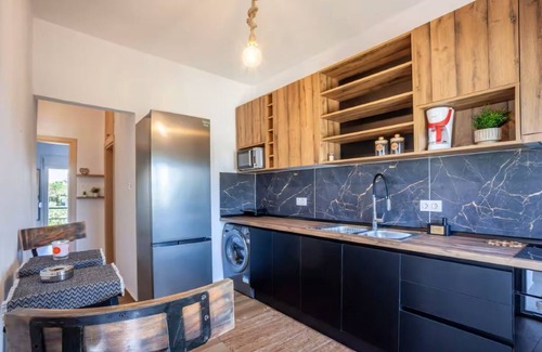 Kassandra Apartment | Sunkissed Beachfront Holiday Home