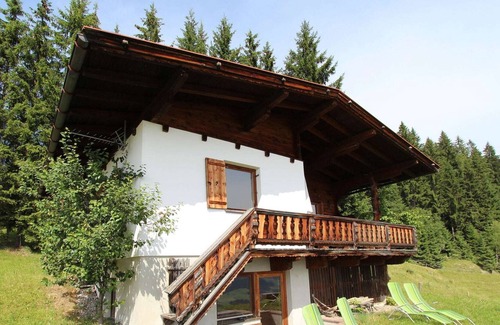 Hopfgarten im Brixental Ski Chalet | Sunlit Chalet near Ski Area in Hopfgarten im Brixental