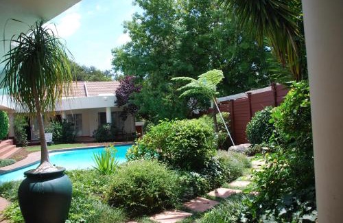 Greater Johannesburg Metropolitan Area House | Sunninghill Guest Lodges