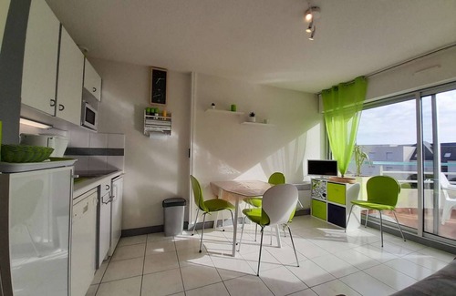 Carnac Apartment | Sunny 2-Room Apartment near Carnac Beaches, Sleeps 4, Parking Included