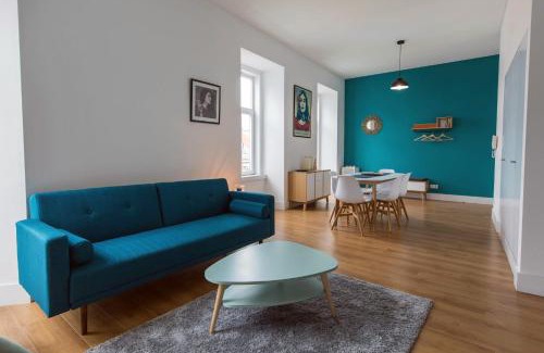 Alfama Apartment | Sunny 3BDR Apartment in Graça by LovelyStay