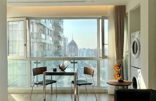 Xuhui Apartment | Sunny Abode鼎园B Newly renovated near Xintiandi