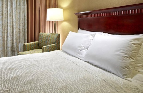 Anaheim Resort Hotel | Sunny Anaheim Stay: Steps from Disney, with Pool & Free Parking | 2 Units
