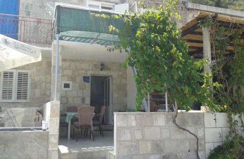 Prozurska Luka Apartment | Sunny Apartment Octopus