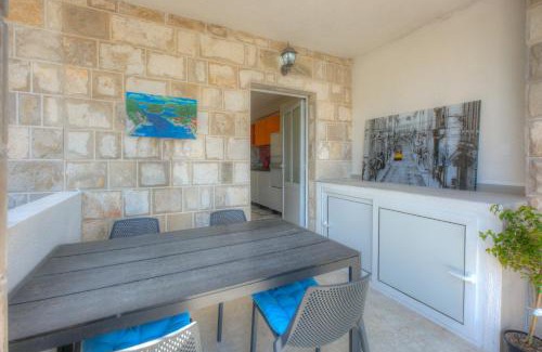Prozurska Luka Apartment | Sunny Apartment Octopus