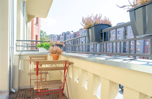 Krzyki Apartment | Sunny apartment with balcony