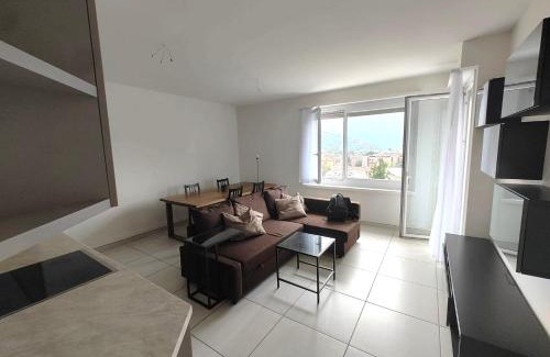 Lugano Apartment | Sunny apartment with phenomenal view in Lugano City Center