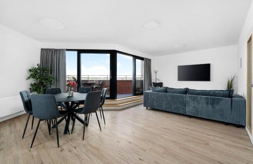 Brno Apartment | Sunny apartment with terraces in Královo Pole