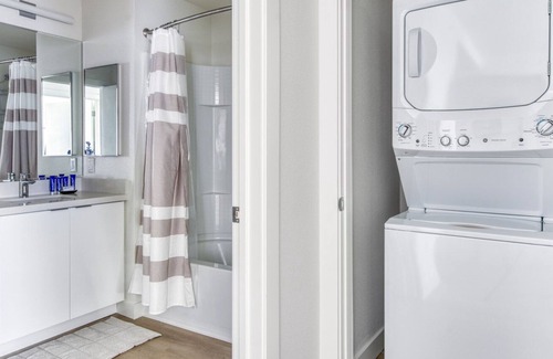 Downtown Berkeley Apartment | Sunny Berkeley 1BR w/ W/D & Coworking, walkable to BART, by Blueground