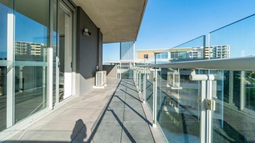 Mascot Apartment | Sunny Central Mascot Escape 2BR Balcony Parking