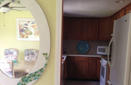 West Chatham Condo | Sunny, Clean & Spacious on Quiet Cul-de-Sac; Walk to Ridgevale Beach