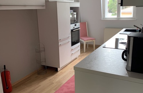 Potsdam Apartment | Sunny design apartment with balcony