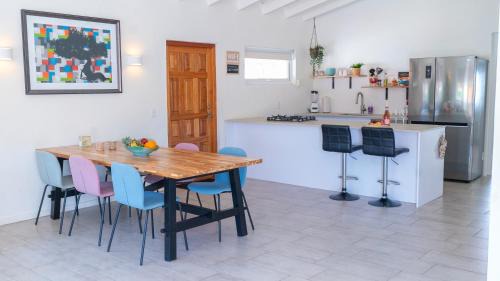 Oranjestad-West Villa | Sunny Eagle Beach Villa - 3 min. from beach