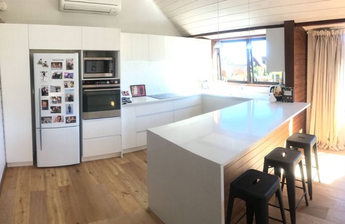 Kelvin Heights House | Sunny, family home in peaceful neighbourhood
