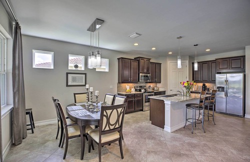 Fort Myers House | Sunny Ft Myers Abode w/Community Amenities!