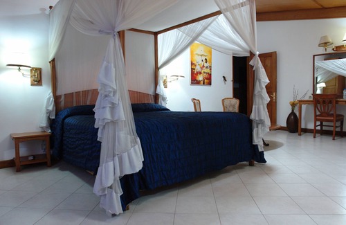 Antananarivo Avaradrano Hotel | Sunny Garden