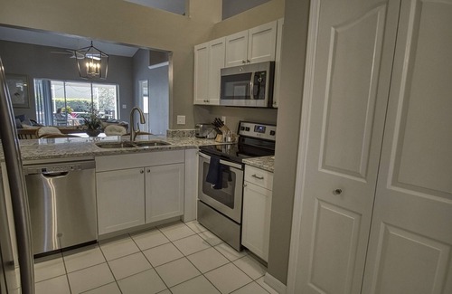 Wing South Villa | 🌞 Sunny Getaway |Newly Remodeled1-Level Villa w/South facing Lanai & Pool🌞