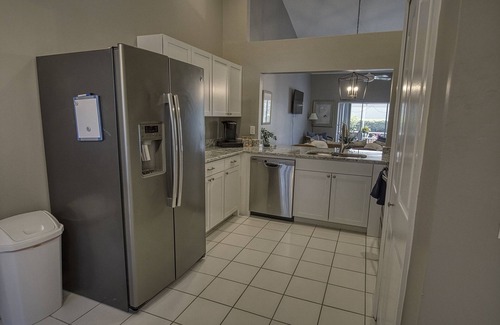 Wing South Villa | 🌞 Sunny Getaway |Newly Remodeled1-Level Villa w/South facing Lanai & Pool🌞