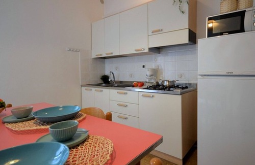 Lignano Sabbiadoro Apartment | Sunny holiday apartment not far from the beach