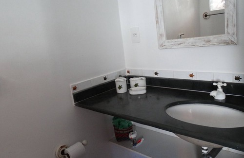 Barra do Una House | Sunny house in Barra do Una 400 m from the beach