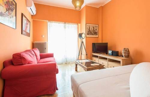 Filopappou Apartment | Sunny Loft in Koukaki