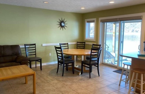 Penn Yan House | Sunny Maple at Keuka Made