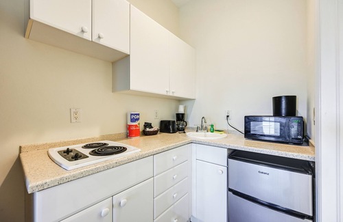 Naples Apartment | Sunny Naples Escape w/Heated Community Pool!