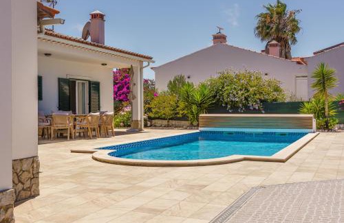 Aljezur Villa | Sunny Ocean Villa with pool near Arrifana beach