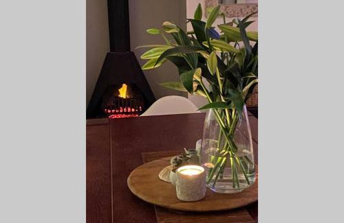 Eikenbosch House | Sunny Open living family home in the Winelands